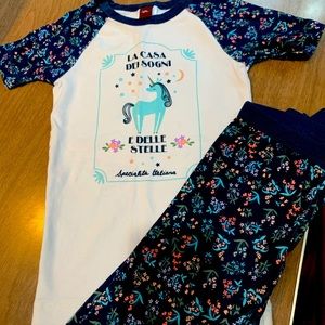 Tea pajamas;size 7